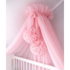 Szyfonowy baldachim do łóżeczka z pomponami Jasno Różowy